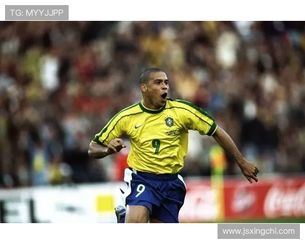 全球足球明星简介汇总及职业生涯亮点分析