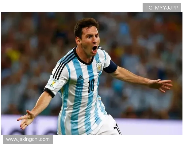 卡瓦足球明星的真实身份揭晓他在球场上的辉煌成就与传奇故事