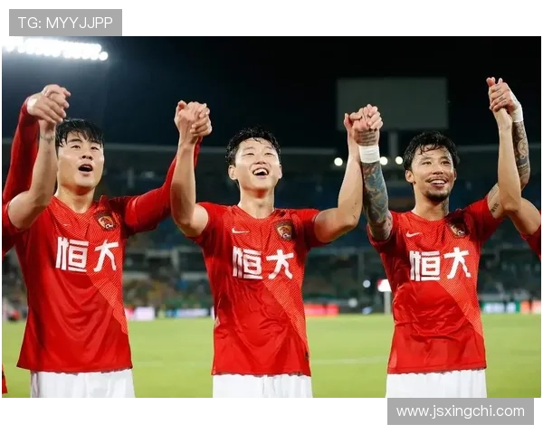 广州恒大足球明星的辉煌历程与未来展望:从草根到顶尖的传奇之路 广州恒大足球明星的辉煌历程与未来展望:从草根到顶尖的传奇之路