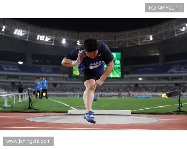 北京足球队以99分稳居钻石联赛积分榜首位展现强大实力