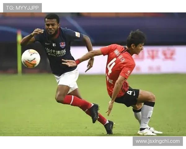 深入探讨上海足球队不同风格的节奏对比与战术解析 深入探讨上海足球队不同风格的节奏对比与战术解析